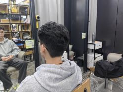 -藤野造型·专业烫染店