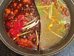 -鹿鸣山草本茶香火锅(园西路店)