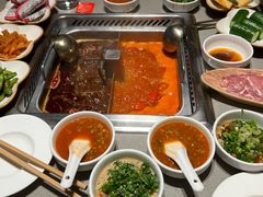 -海底捞火锅(宝龙广场夜宵主题店)