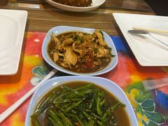 -J Daeng Seafood