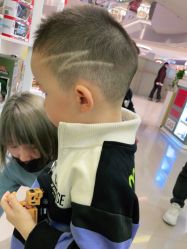 -爆米花儿童美发乐园