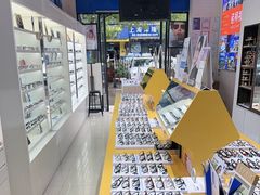 -诺柯视眼镜-蔡司依视路官方工厂店(淞南一店)