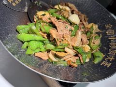 -费大厨辣椒炒肉(高铁吾悦广场店)