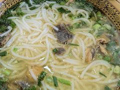 -正宗李家土鸡米线店