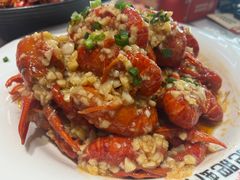 -肥肥虾庄·金牌油焖大虾(首义路店)