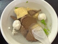 -松树干拌面店