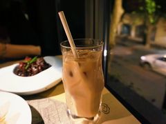 冻奶茶-穹六人间 people 6(岳阳路店)