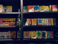 -钟书阁(松江泰晤士小镇店)