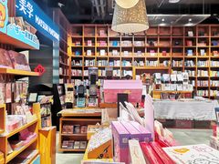 -百新书局(尚悦湾店)