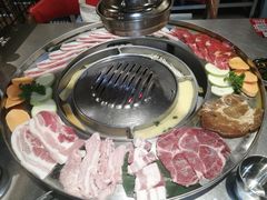 -哈哈碳都·牛肋条无限自助烤肉(台江万达店)