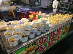 -六合夜市