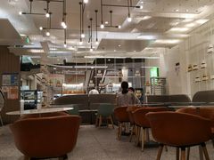 大堂-奈雪的茶(市百一店)