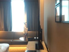 -上海龙之梦万丽酒店