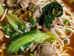 泡椒鸡杂面-越洋肖氏老米线(杨家坪店)