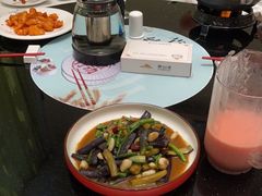 -香山湖家家宴(中山陵店)
