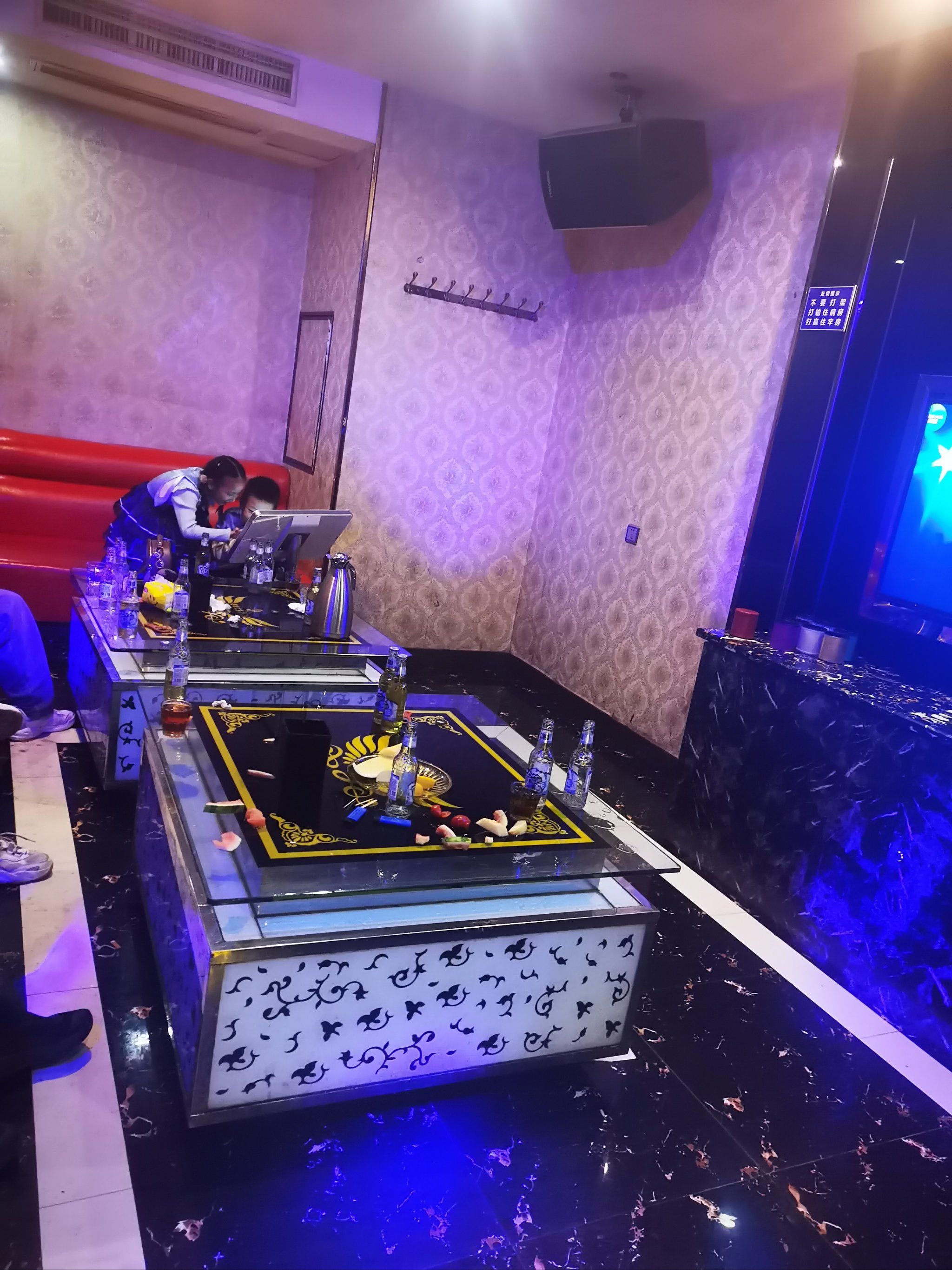 0元玩转这座城
#ktv正确打开方式
#歌厅
#娱乐
#k歌k起来
