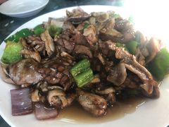 溜三样-新乡饭店