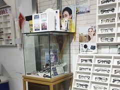 -诺柯视眼镜-蔡司依视路官方工厂店(淞南一店)
