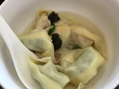 -笑来喜馄饨小笼工坊店(湖滨街店)