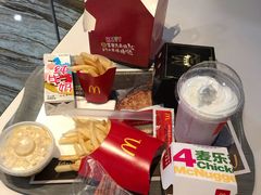 -麦当劳(新世纪环球中心店)