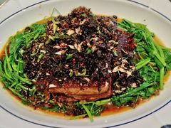 -鞍山大白鲨美食酒店