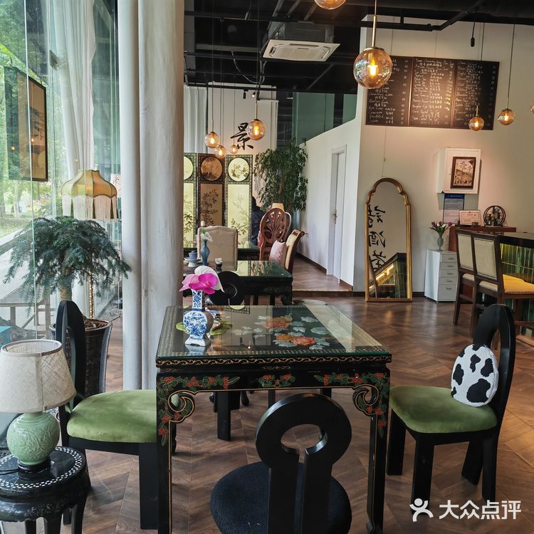 景德镇薅羊毛✔这家店竟然喝咖啡送瓷瓶！