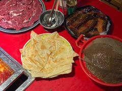 -二荆条·蜀鲜汇城市森林火锅