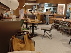 -乐凯撒披萨(国威电子商务大厦店)