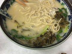 -明呈黄鱼面馆(斜土路店)