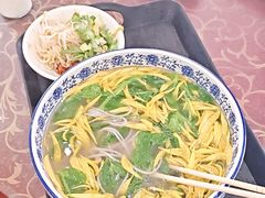 -火烧房子菊花米线(兴盛路店)