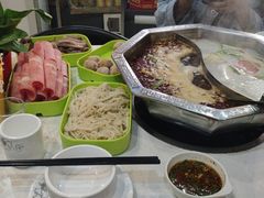 -火锅吴彦祖(缤纷环球百富广场店)