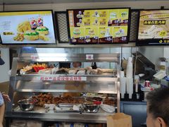 -华莱士·全鸡汉堡(财经学院店)