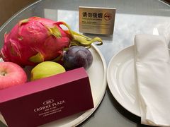 -上海滴水湖皇冠假日酒店