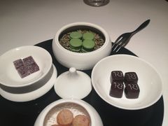 -TRB Forbidden City(故宫店)