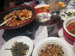 -千百味红餐厅·江西菜(绿地双子塔店)