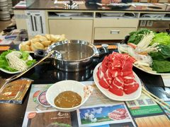 -呷哺呷哺(普陀乐购真北店)
