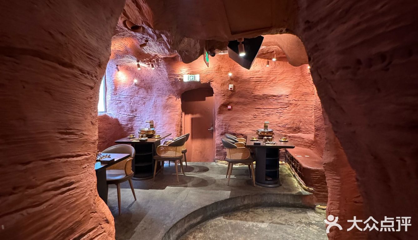 美味狂欢 | 洞穴烤肉的极致享受