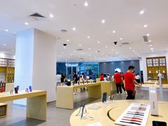 -华为授权体验店(中山公园来福士)