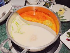 招牌冬阴功火锅-集渔·泰式海鲜火锅(太原里店)
