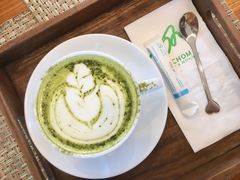 -Chom Cafe and Restaurant