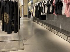 -王府井奥莱临潼小镇(临潼店)