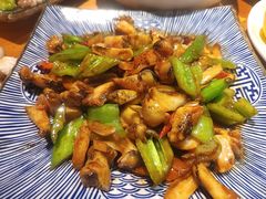-五谷丰登·胶东海鲜·家常菜(张村店)