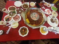 -山城年华老火锅(玉林店)
