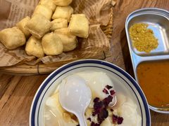 -云阿蛮云南生烫牛肉米线(奉贤路店)