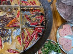 -铜元老码头鳝鱼火锅