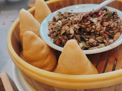 -有红鸡毛店·川菜(建设路店)