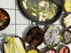 -重庆故事姊妹老火锅(财经学院店)