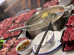 -潮牛宴·鲜牛肉自助火锅烤肉(龙岩新罗万达店)