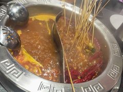 番茄鸳鸯锅-热辣宗师·串串火锅(万达金街店)