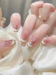 -悦指间美甲美睫